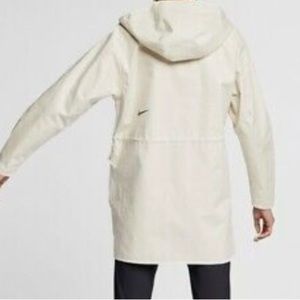 Nike WOMEN'S Tech Pack Woven Jacket REVERSIBLE Cream Silver SIZE XL BRAND NEW